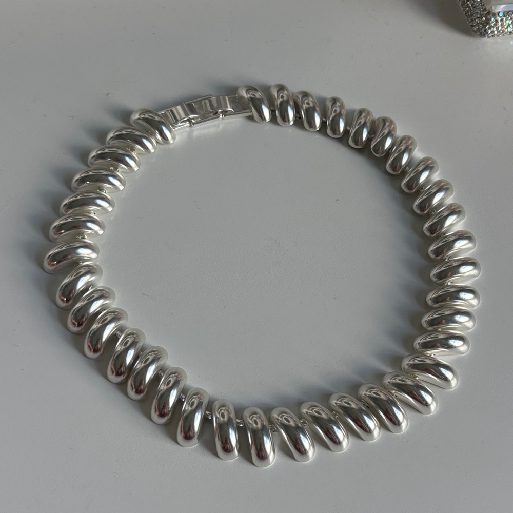 Elegant J Crew Silver Choker for Women